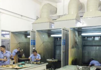 Aksesori Nikel Kromium Lini Produksi Elektroplating Penerbangan Tanpa Ruang Cat Semprot Pompa
